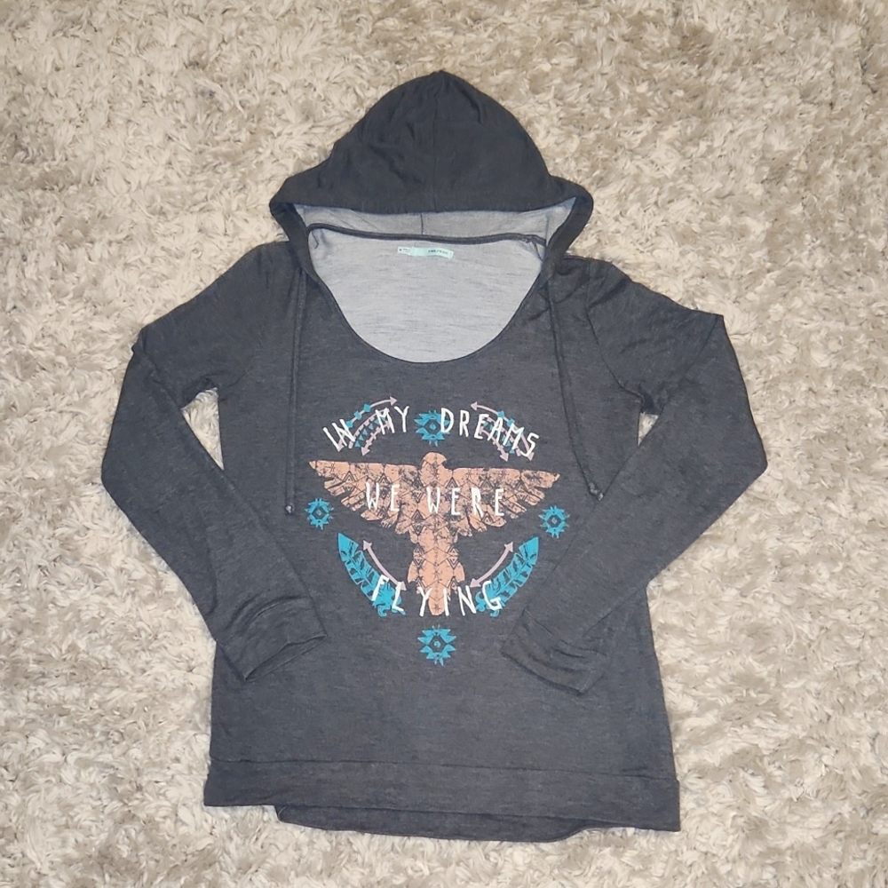 Lightweight hooded graphic